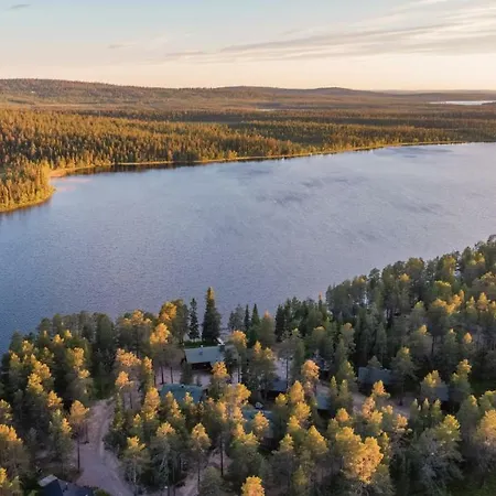 Aurora Dome & Glamping Luxury tent Muonio